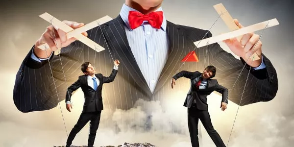 Quand votre patron fait dans le micromanagement… Quand votre patron fait dans le micromanagement…