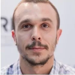 « Kévyn, tu es un RH sans cœur! »