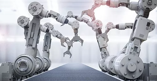 Formation universitaire en robotique manufacturière