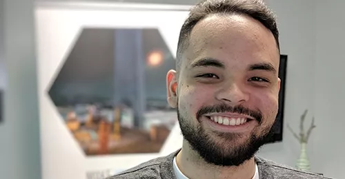 Fraîchement diplômé, il devient artiste 3D chez OVA
