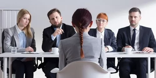 Comment les préjugés peuvent vous empêcher d'obtenir un job