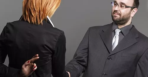 Comment les recruteurs démasquent les mensonges dans une candidature Comment les recruteurs démasquent les mensonges dans une candidature